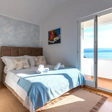 Spacious Radevenjic With Outdoor Pool * Stanici