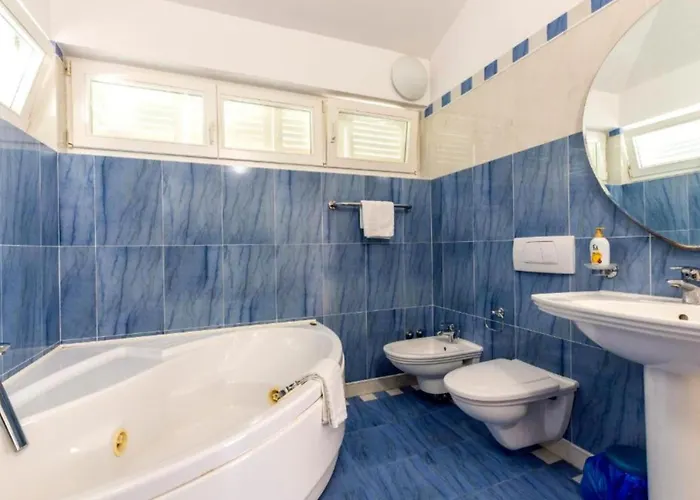 Spacious Radevenjic With Outdoor Pool Villa Stanici