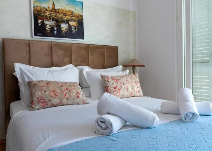 Spacious Radevenjic With Outdoor Pool *