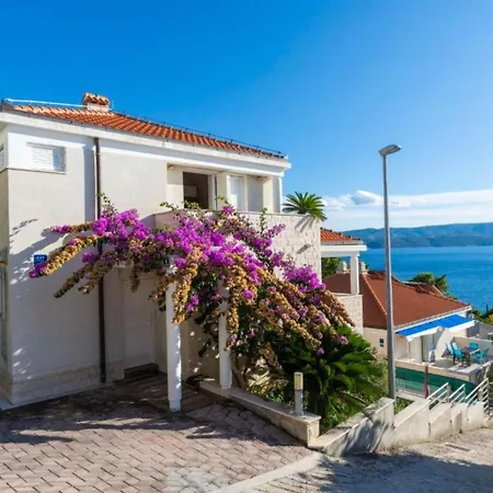 Spacious Radevenjic With Outdoor Pool * Stanici