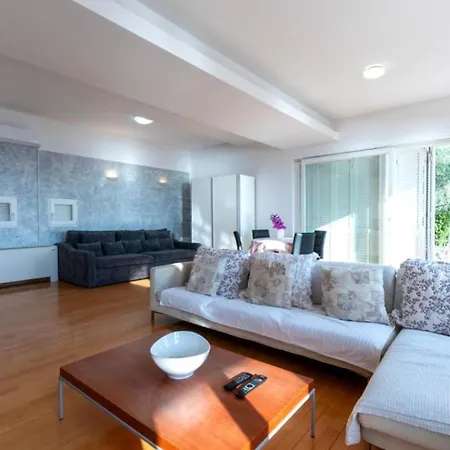 Spacious Radevenjic With Outdoor Pool Вілла